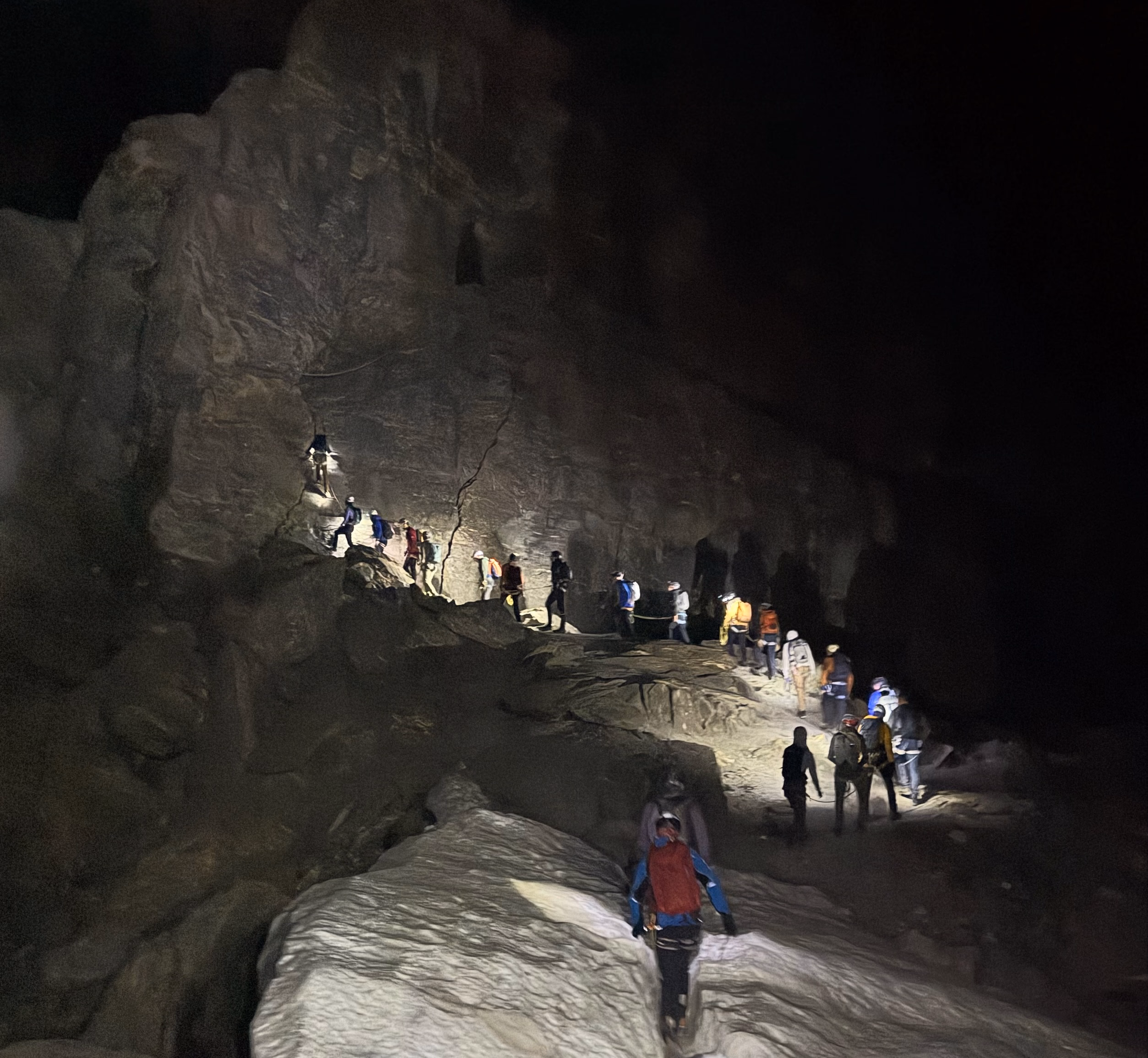 Parties negotiate the first fixed-rope bottleneck just after leaving the Hörnli Hut.